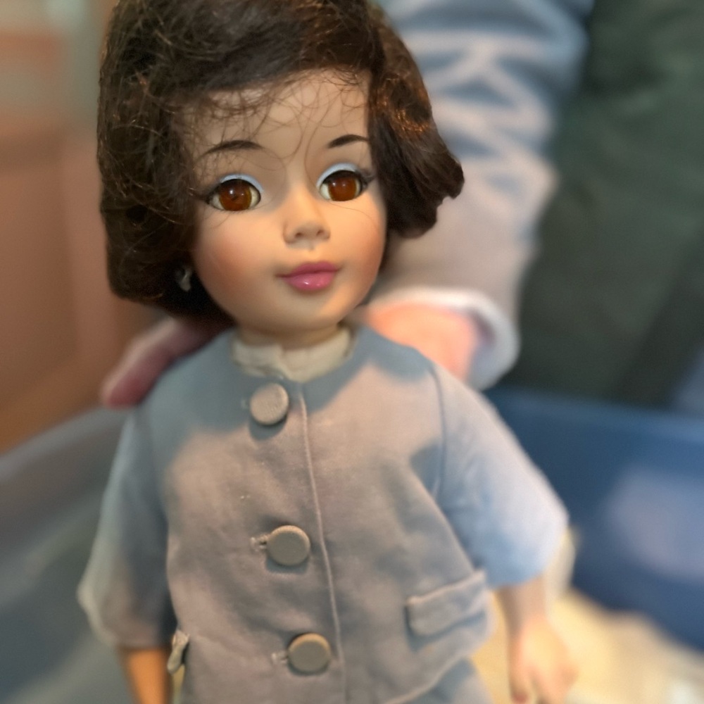Madame Alexander Doll W:Cream Coat and Green Scarf you can offer for one or both - Picture 7 of 16